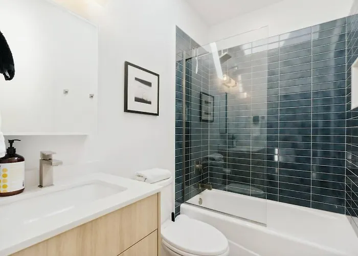Eco-friendly 1-bedroom - 80 Walkscore! Apartment Phoenix