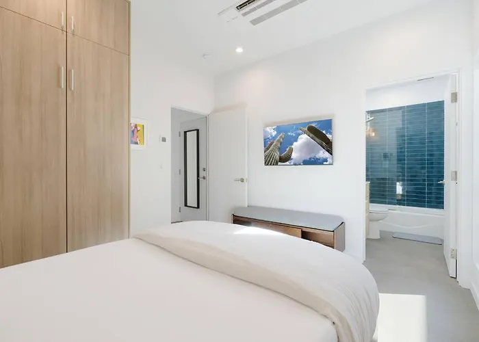 Apartment Eco-friendly 1-bedroom - 80 Walkscore!